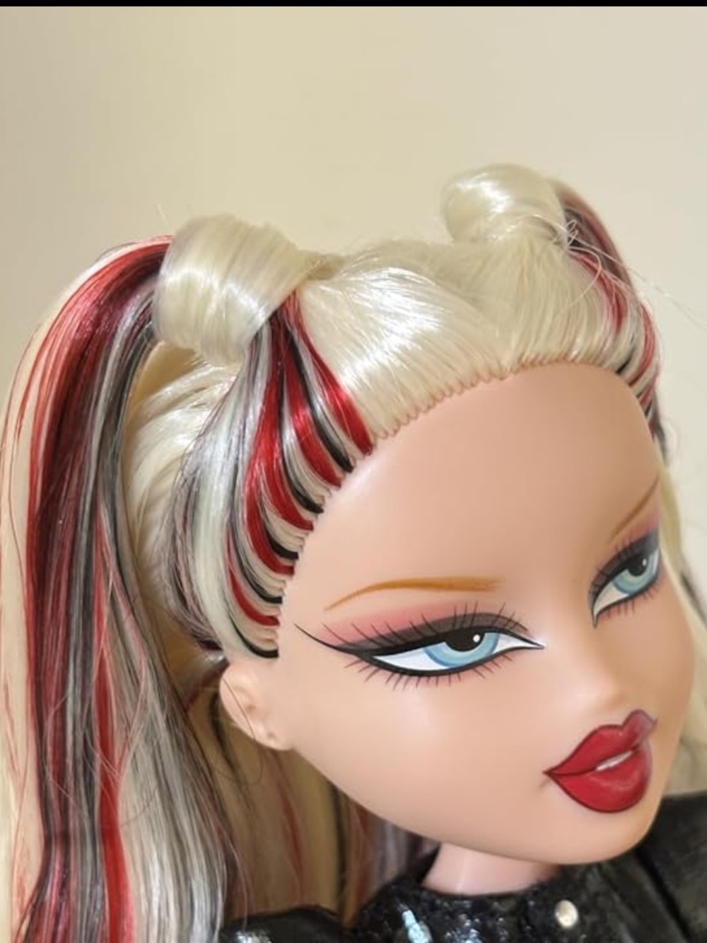 Bratz RockStar Cloe Doll